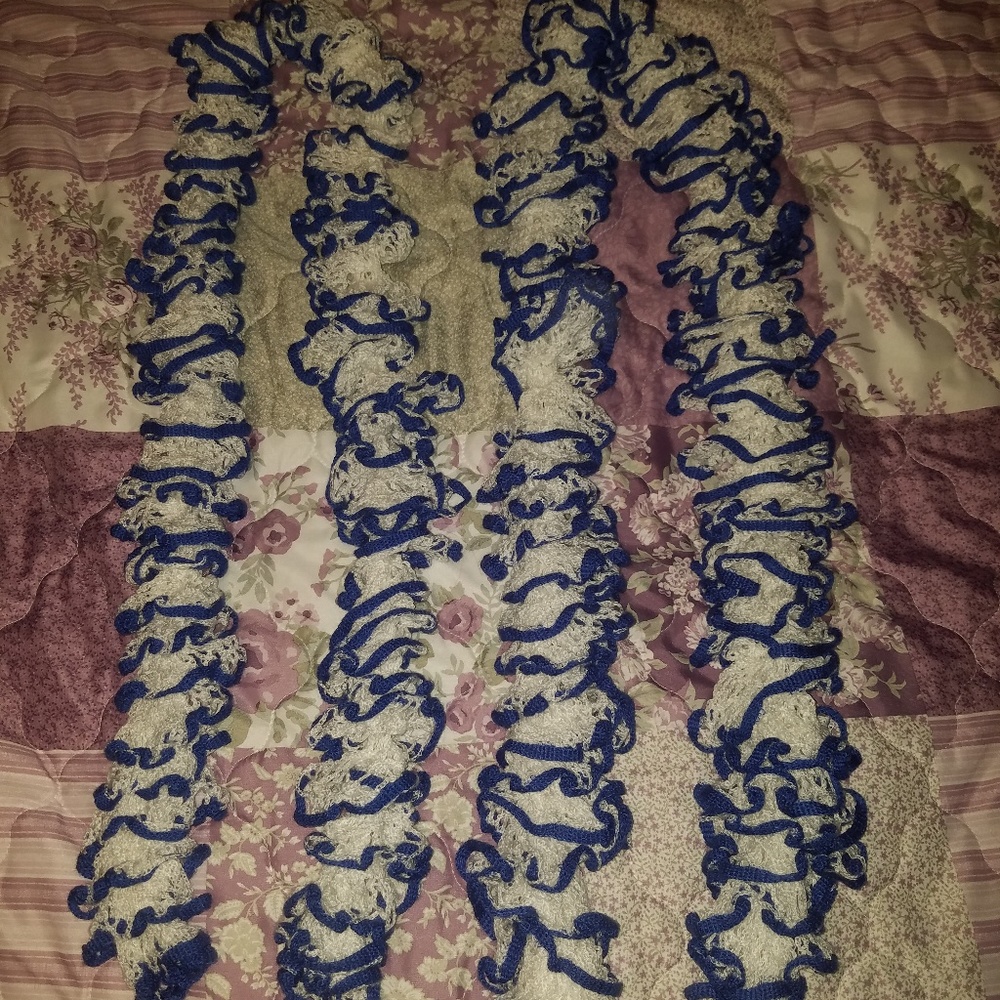 💜 2 handmade Knit scarves 💜